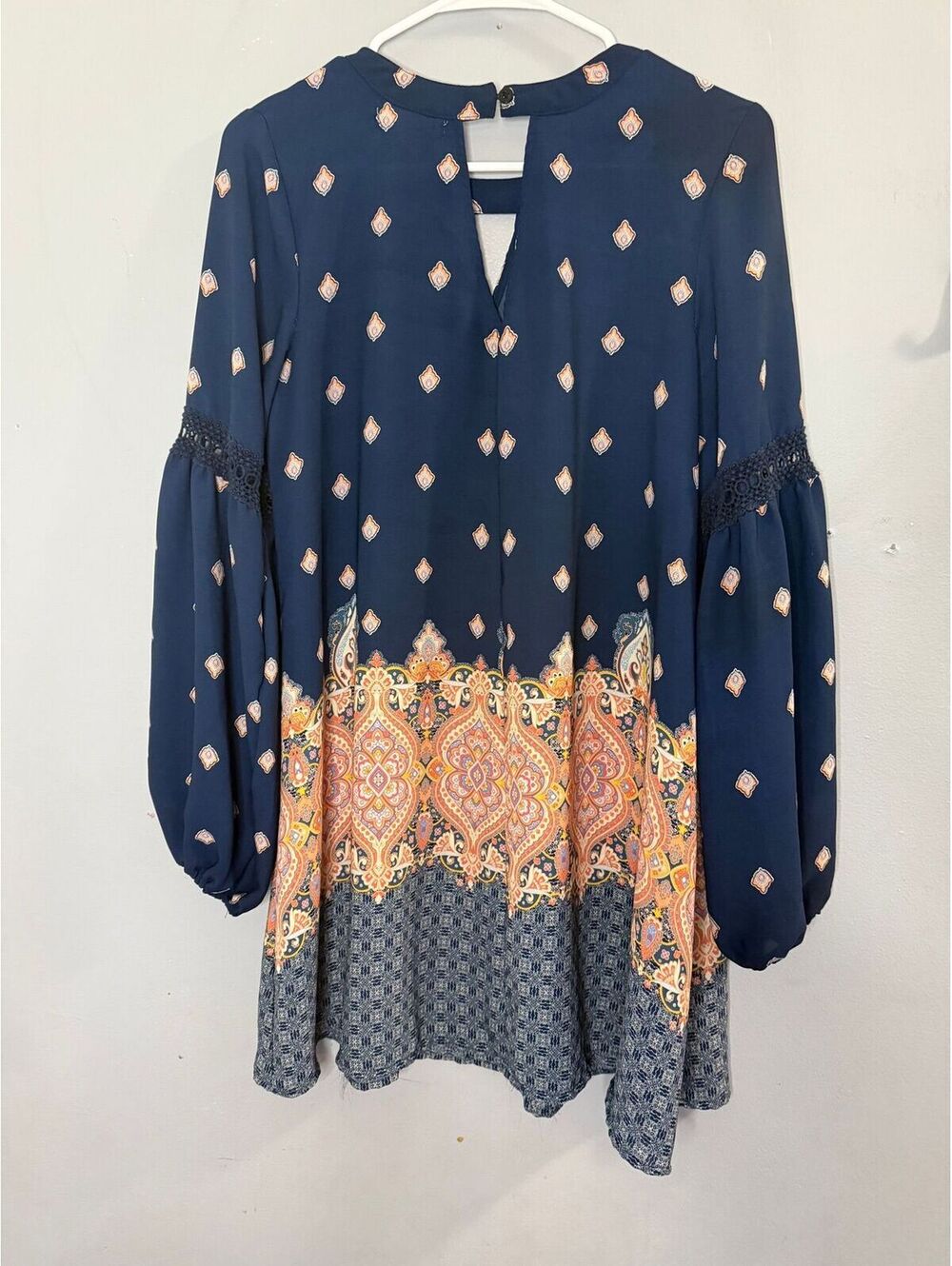82. XL bohemian long sleeve dress (to the knee) PTP 22